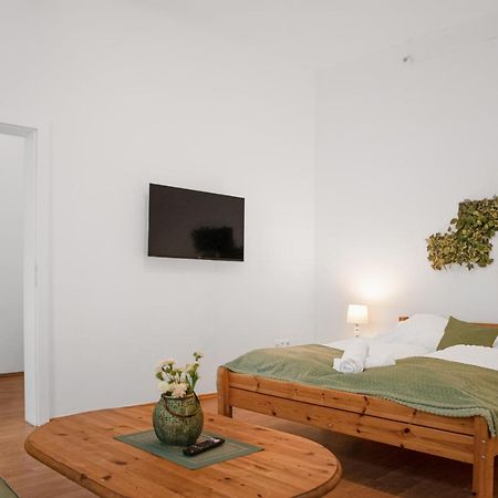 Elegant 2Br Apartment - Near Bahnhof Wien Meidling Εξωτερικό φωτογραφία